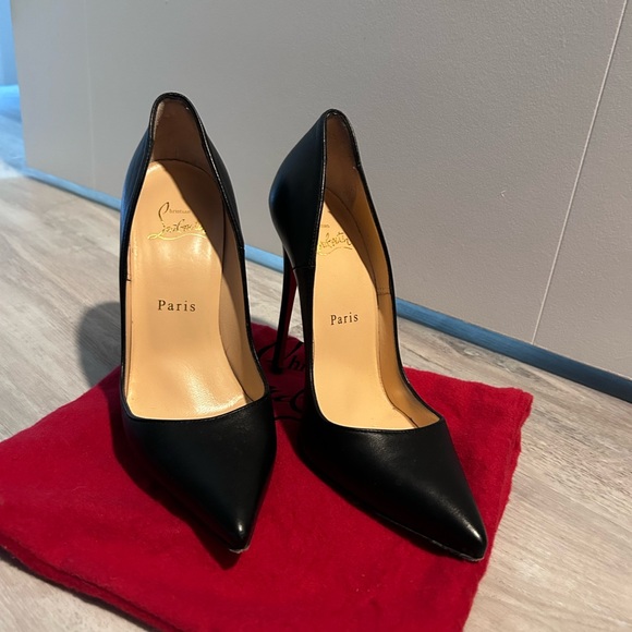 Christian Louboutin black heels - Picture 2 of 4